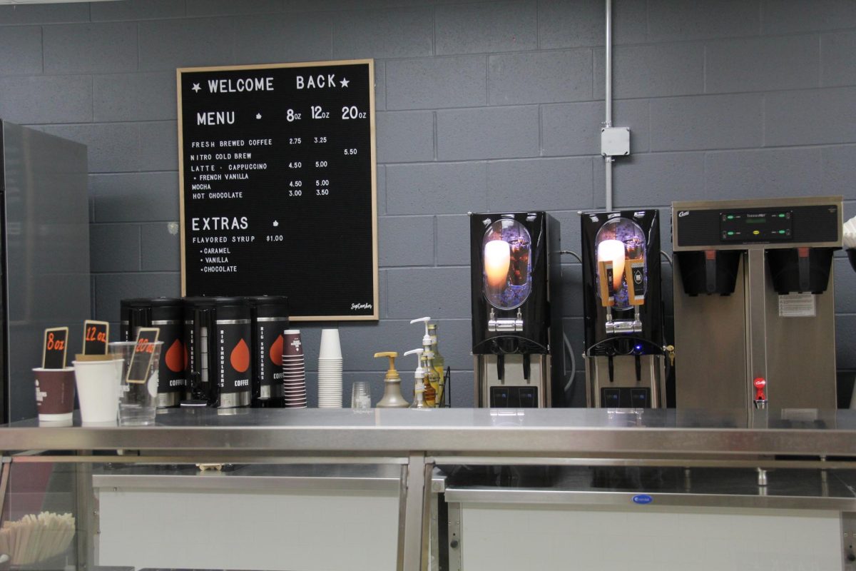 OrganicLife partnered with Big Shoulders Coffee to create Central's new coffee shop. It offers a variety of coffee and breakfast items.